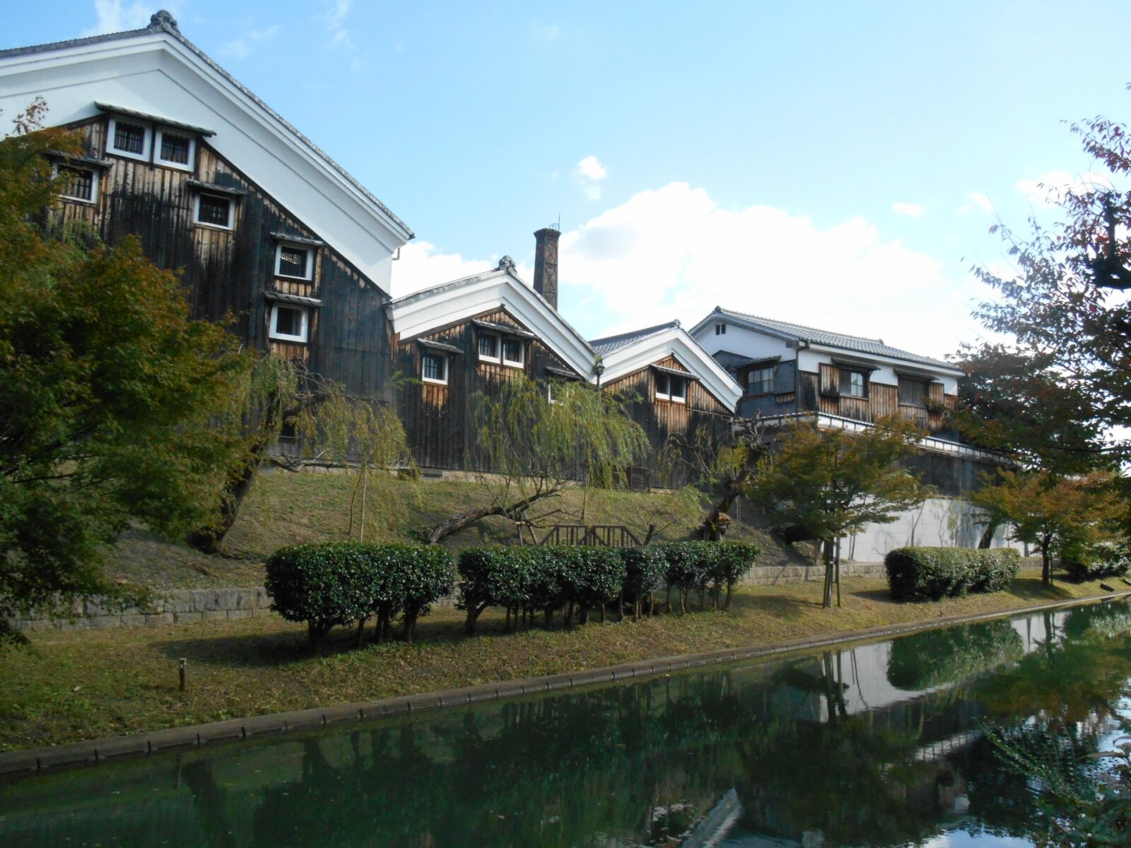 【京都日本酒発祥の地の１つ！伏水！】白！黒！茶！モザイクな酒まちツアー～セブンルールで楽しむ！７種類の日本酒体験！～