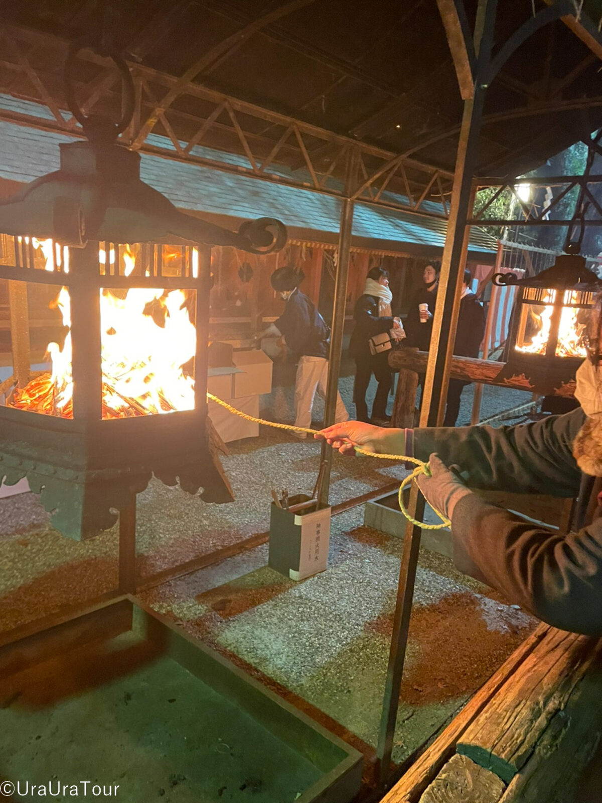 ★催行確定★【京の年末年始!】除夜の鐘とをけら詣り、そして初詣！-京都で３つの年越し体験！‐〈専用車１台8名様限定〉